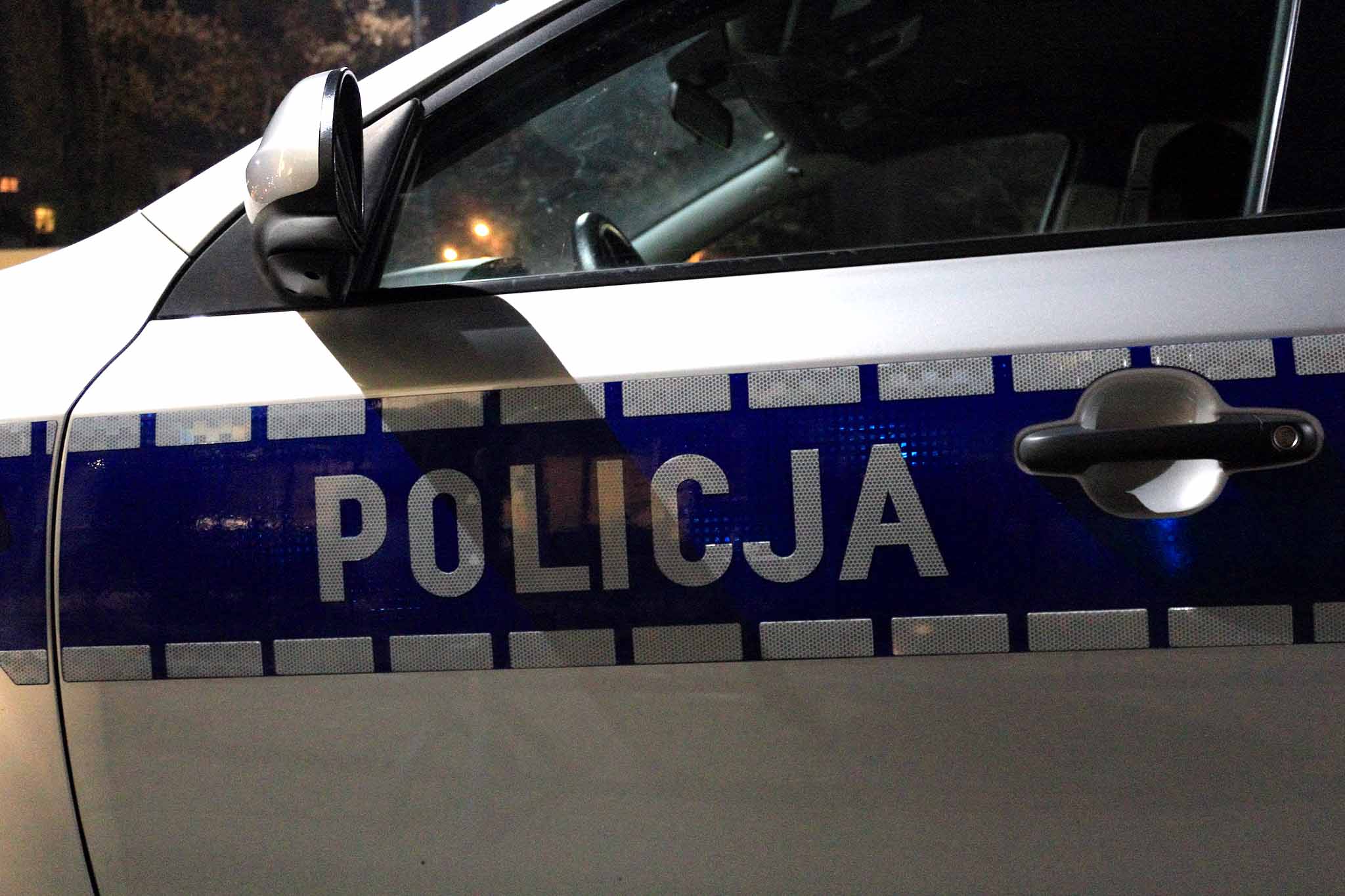 Mieszkaniec Tomaszowa Lubelskiego zaatakował policjanta siekierą