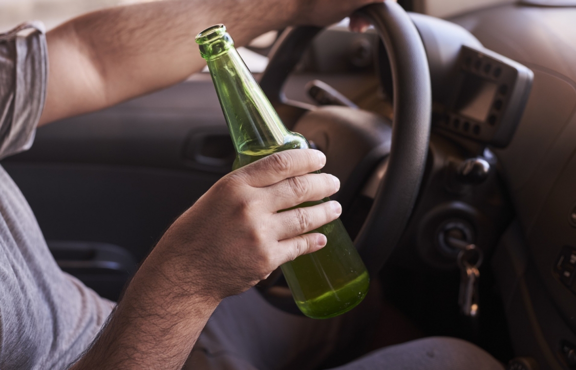 Nocna interwencja drogówki w Bełżecu: Pijany bez prawa jazdy przekroczył prędkość