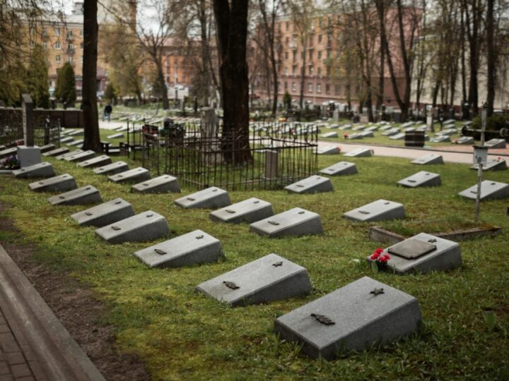 Zakończenie renowacji historycznych grobów wojennych w Lublinie planowane na listopad