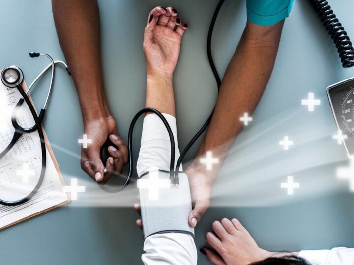 Policjantki oceniały młodych ratowników na Mistrzostwach PCK w Tomaszowie Lubelskim